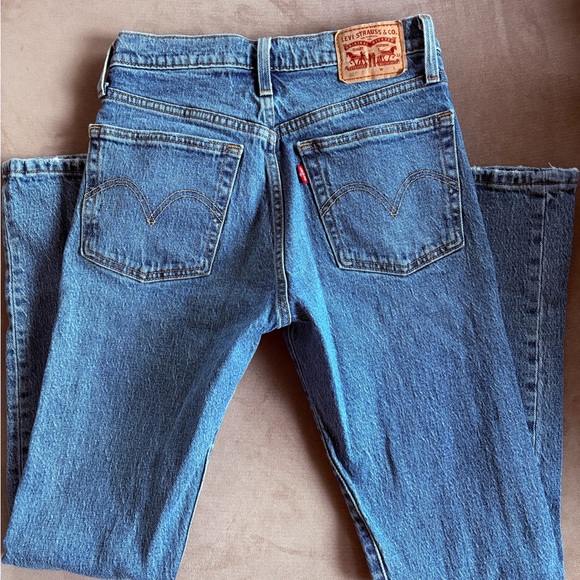 Classic Levi Blue Denim Skinny Jeans - Picture 3 of 4